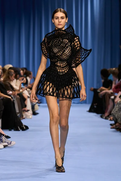 Look 48